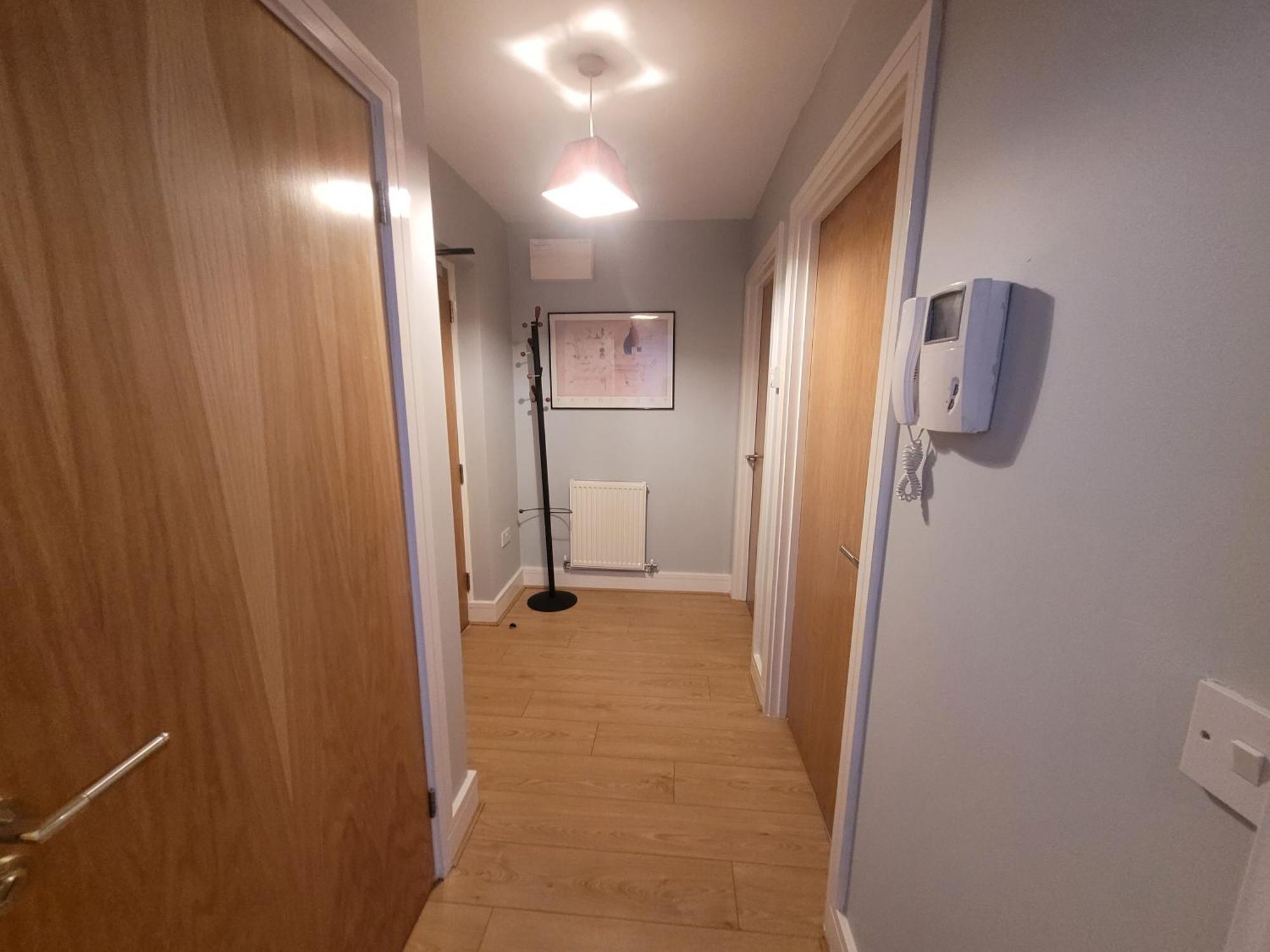 Lesley Court- A Lovely Spacious 2 Bedroom Apartment By Catchpole Stays Chelmsford Kültér fotó